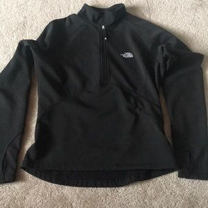 Black women’s North face half zip